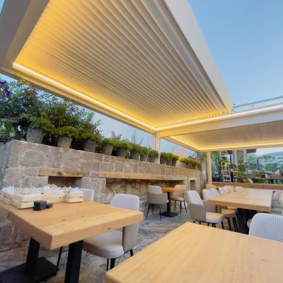 Aluminium Shading System for Restauranst 