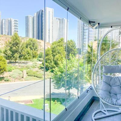 Sürme ve Katlanır Cam           / Sliding and Folding Glass             / Glasschiebewand und Schiebe-Dreh-Systeme